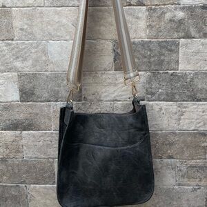 ❤️ ADHORNED GREY MESSENGER CROOSBODY BAG WITH ADJUSTABLE GUITAR STRAP PURSE